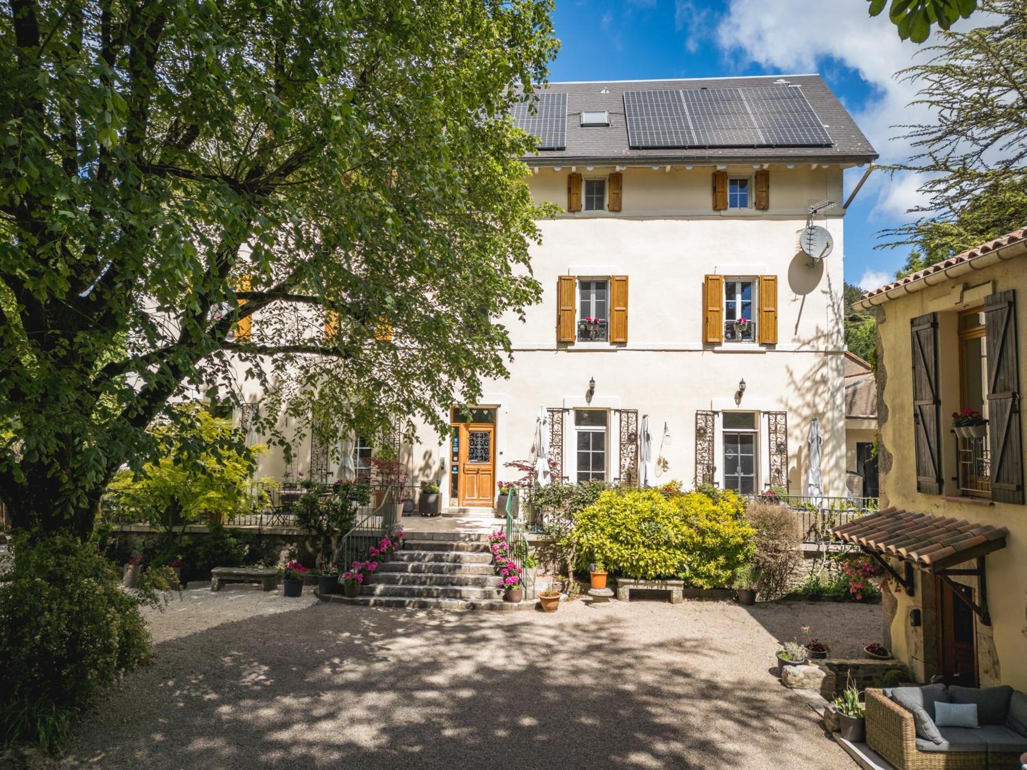 Gites Du Caylar - Chambres Et Appartments Le Caylar Exteriör bild